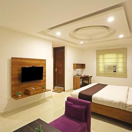Hotel Urban Luxury Nowe Delhi Zewnętrze zdjęcie