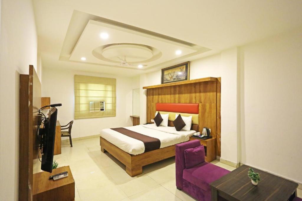 Hotel Urban Luxury Nowe Delhi Zewnętrze zdjęcie