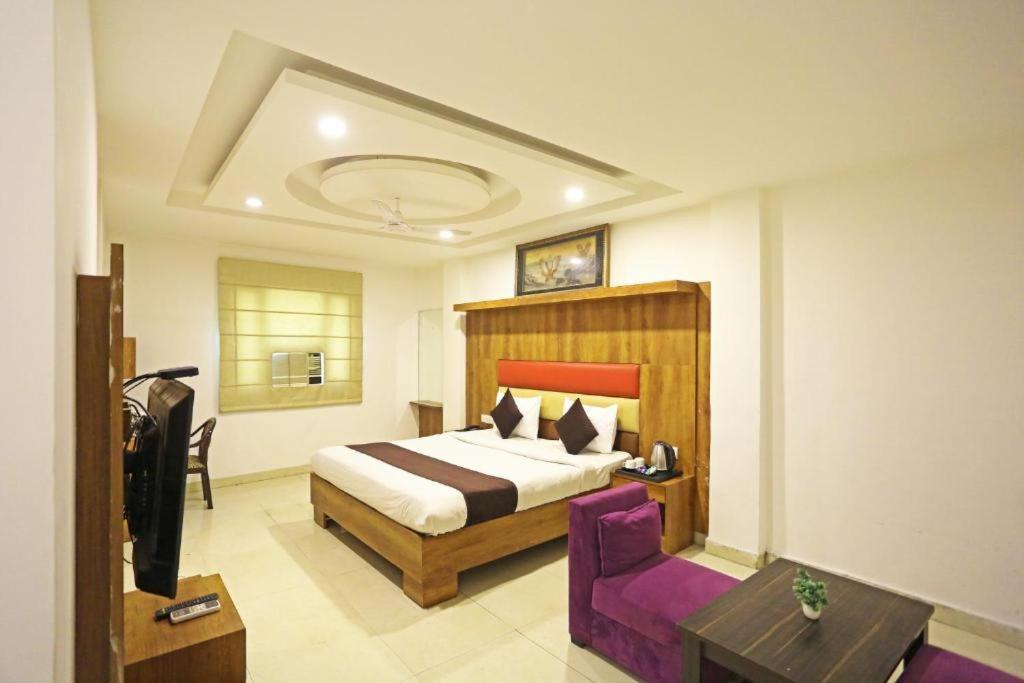 Hotel Urban Luxury Nowe Delhi Zewnętrze zdjęcie