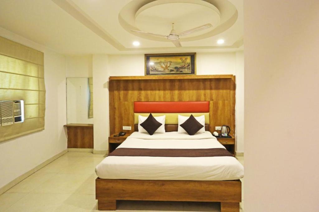 Hotel Urban Luxury Nowe Delhi Zewnętrze zdjęcie
