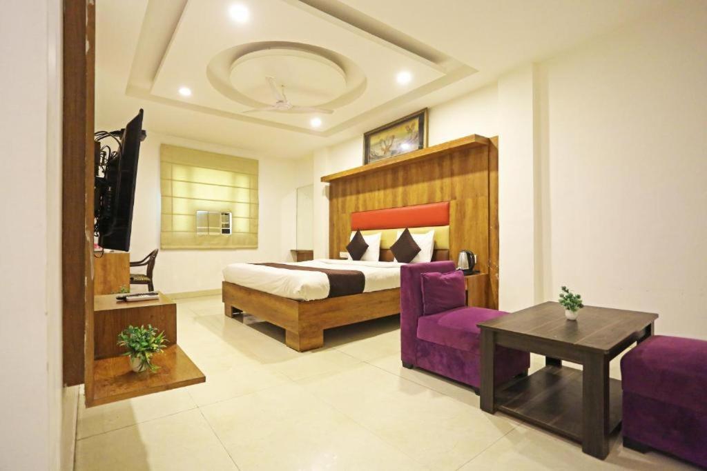 Hotel Urban Luxury Nowe Delhi Zewnętrze zdjęcie